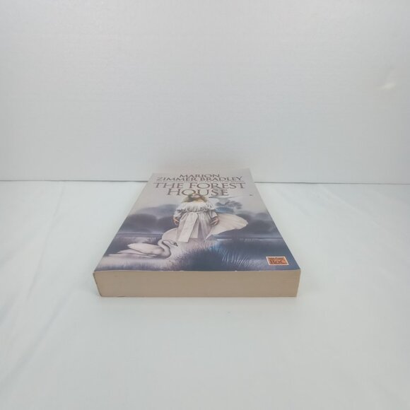 The Forest House by Marion Zimmer Bradley Epic Fantasy Novel - Picture 4 of 7